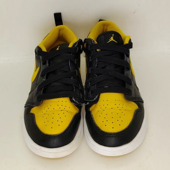 Nike Air Jordan 1 Boys Yellow & Black Slip On Sneakers - 1Y - Picture 2 of 7